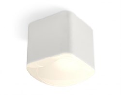 Ambrella Комплект накладного светильника с акрилом XS7805041 SWH/FR белый песок/белый матовый MR16 GU5.3 (C7805, N7756) XS7805041 - фото 103957