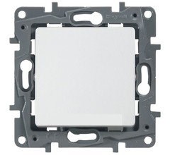 Legrand Etika белый выключатель 1-клавишный 10А 672201 - фото 61608