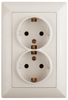 Intro Розетка Solo 4-205-02 с заземлением двойная 2X2P+E Schuko, 16А-250В, IP20, СУ, слоновая кость Б0053675 - фото 76704
