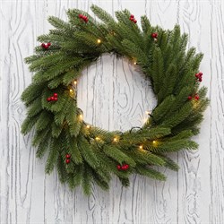 NEON-NIGHT Еловый венок с ягодами и гирляндой Ø 45 см, 20 LED, 2 х АА, литой, теплое белое свечение 307-150 - фото 90550